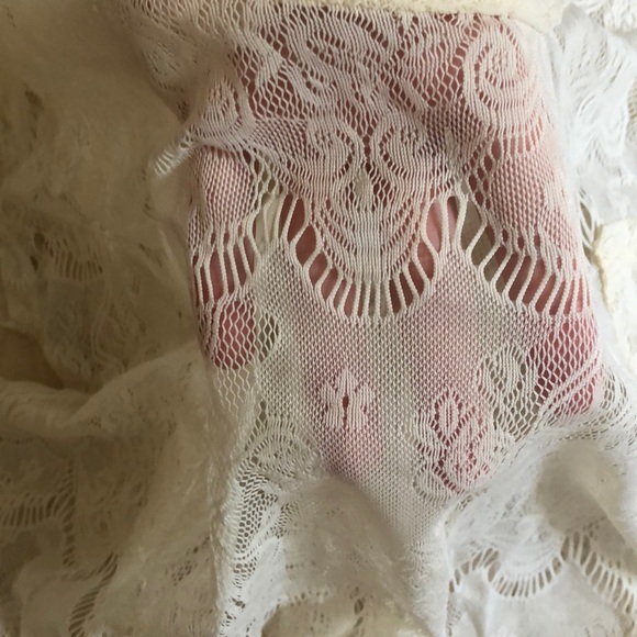 Charlotte Russe Sheer Box-T M *See through!* - Picture 2 of 4